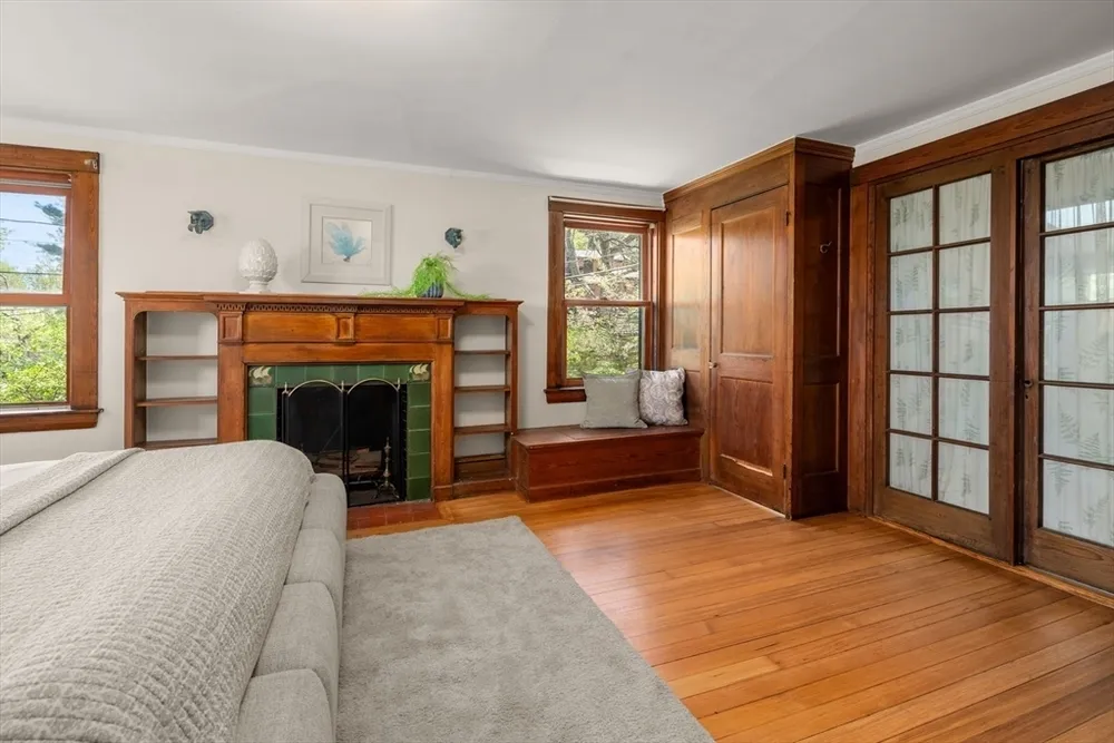 90 Hull St, Newton, MA 02460