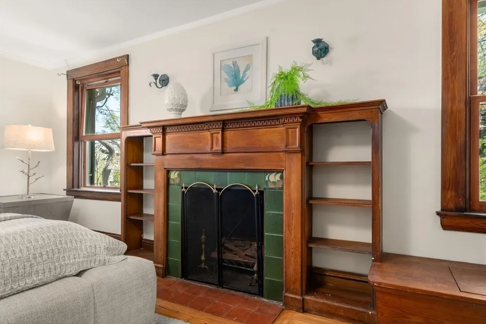 90 Hull St, Newton, MA 02460