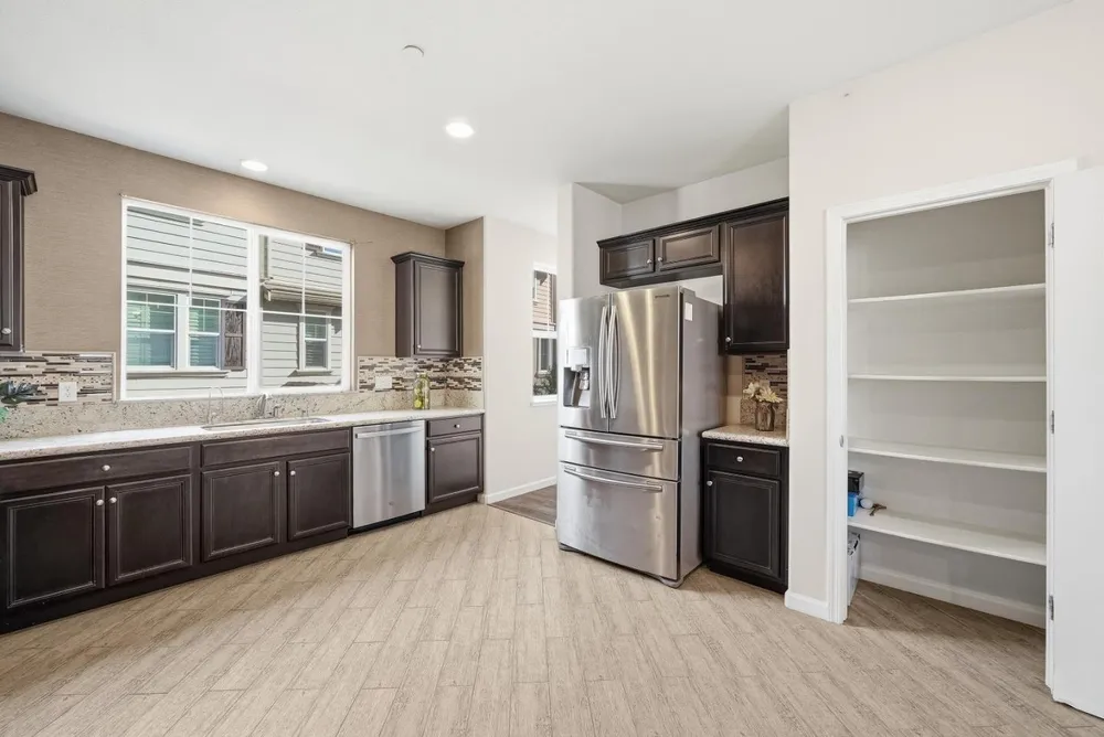 7026 N Mariposa Ln, Dublin, CA 94568