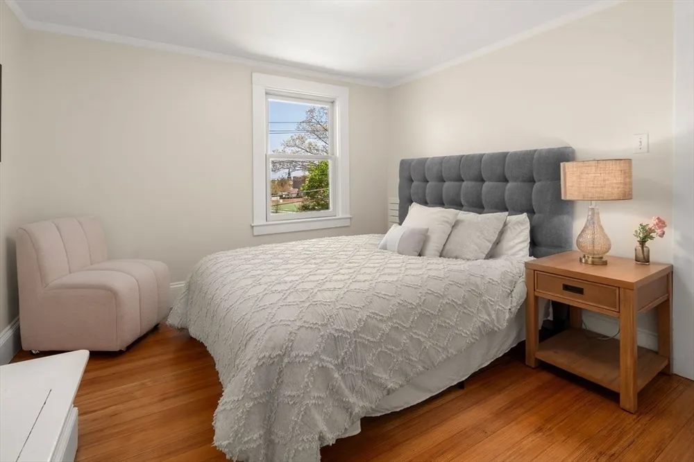 90 Hull St, Newton, MA 02460