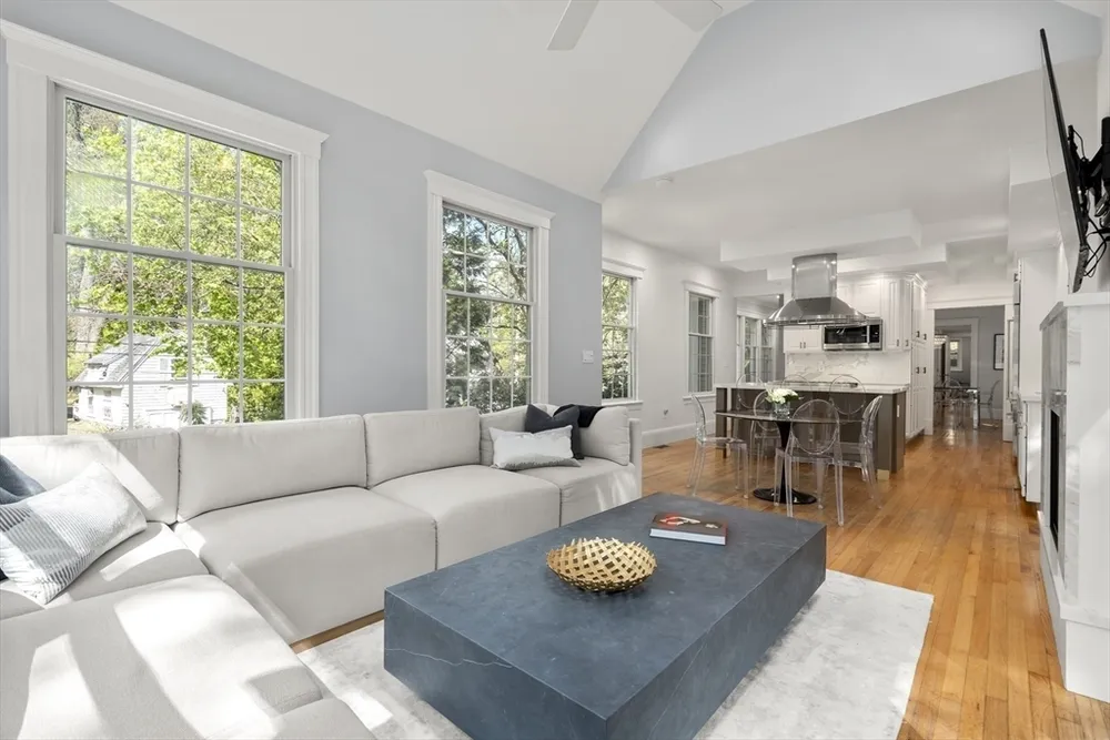 110 Avalon Rd, Newton, MA 02468