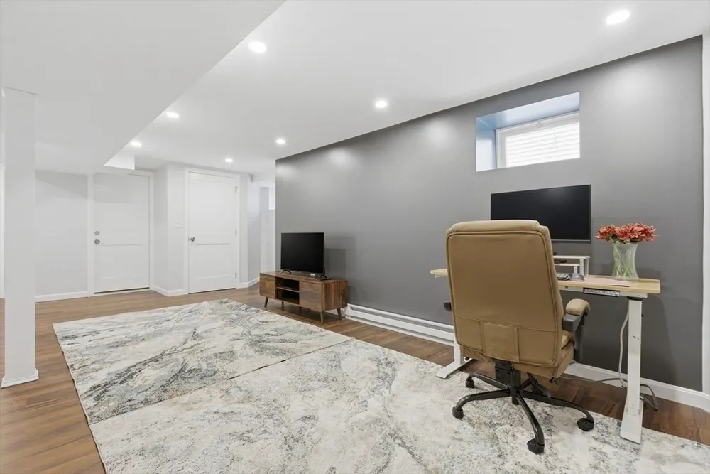 97 Trenton St, Melrose, MA 02176