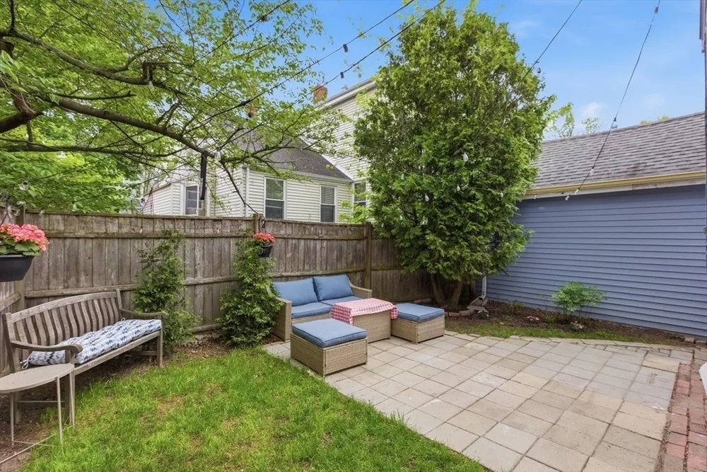 97 Trenton St, Melrose, MA 02176