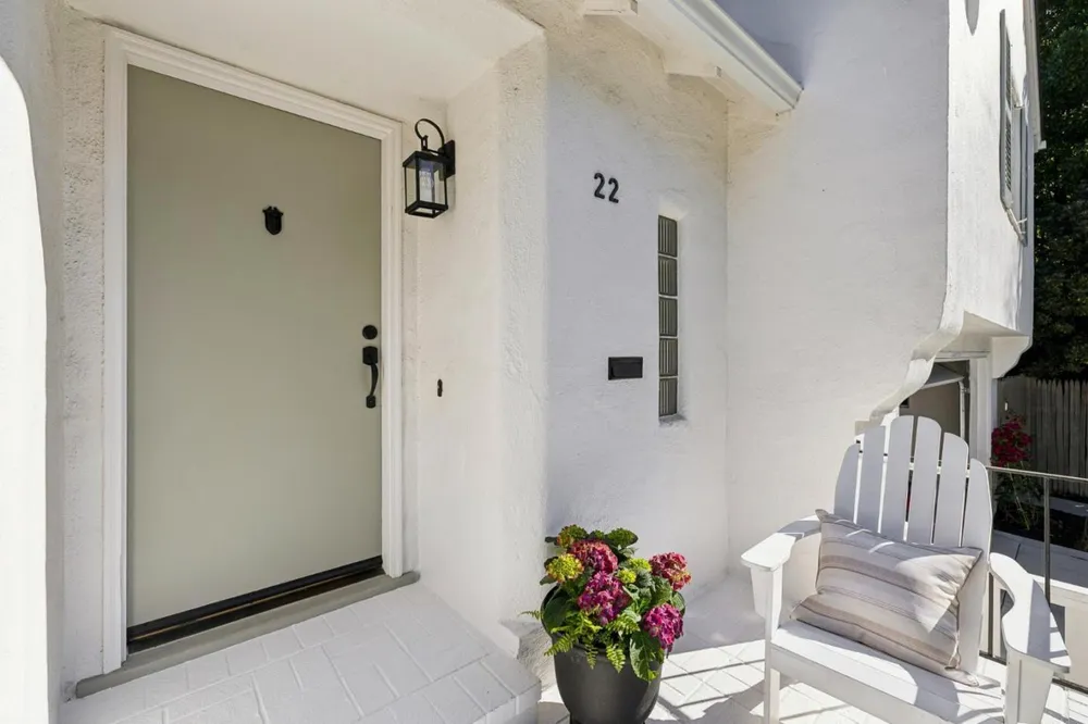 22 De Sabla Rd, San Mateo, CA 94402