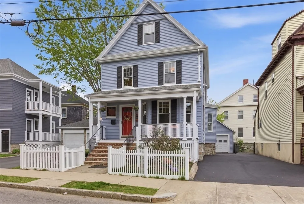 97 Trenton St, Melrose, MA 02176