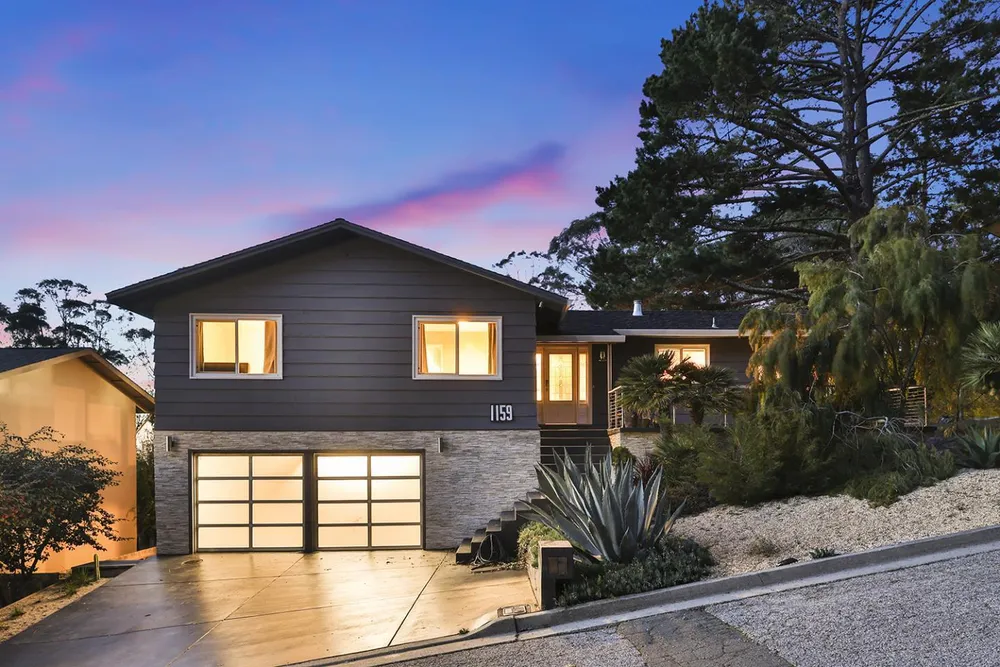 1159 Barcelona Dr, Pacifica, CA 94044