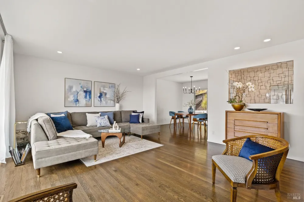 359 Via la Cumbre, Greenbrae, CA 94904