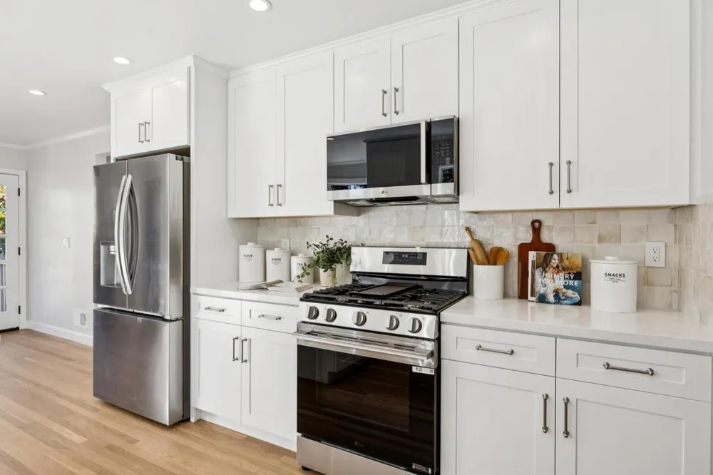 22 De Sabla Rd, San Mateo, CA 94402