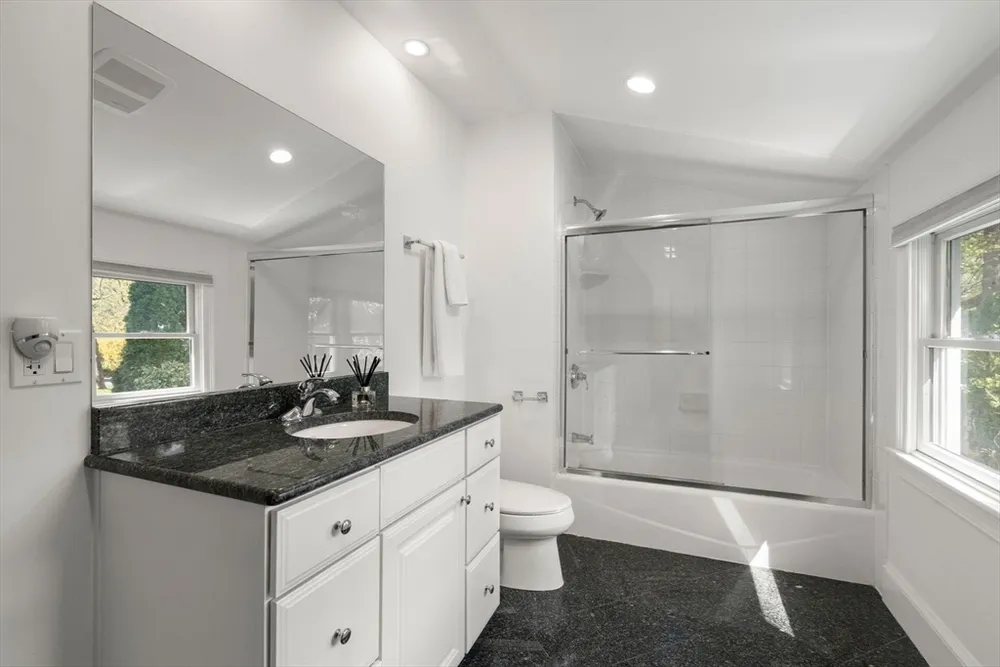 110 Avalon Rd, Newton, MA 02468