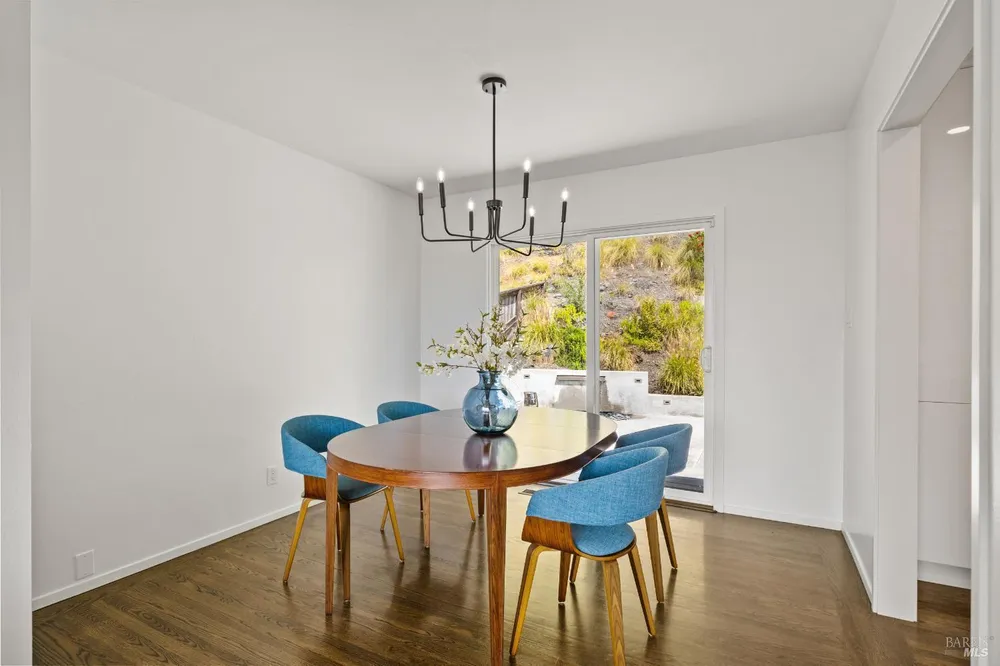 359 Via la Cumbre, Greenbrae, CA 94904