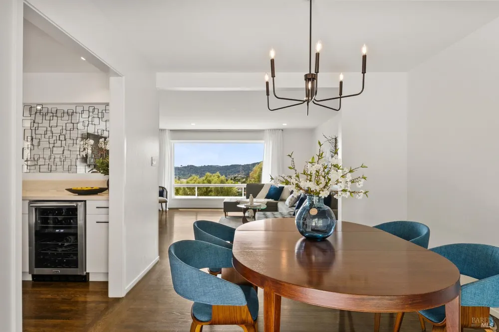 359 Via la Cumbre, Greenbrae, CA 94904