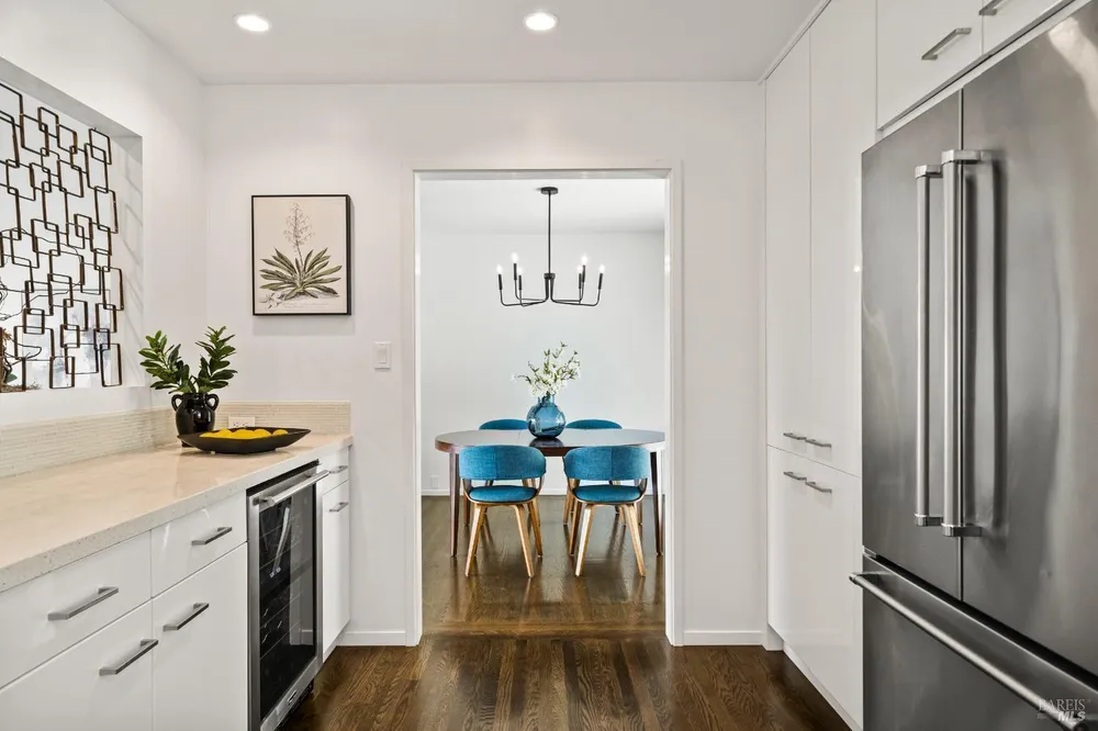 359 Via la Cumbre, Greenbrae, CA 94904