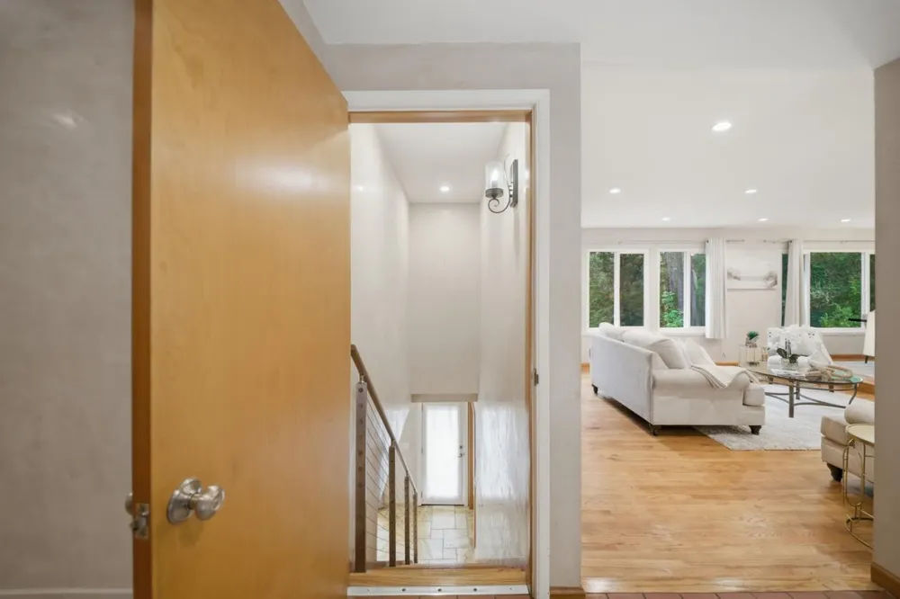1159 Barcelona Dr, Pacifica, CA 94044