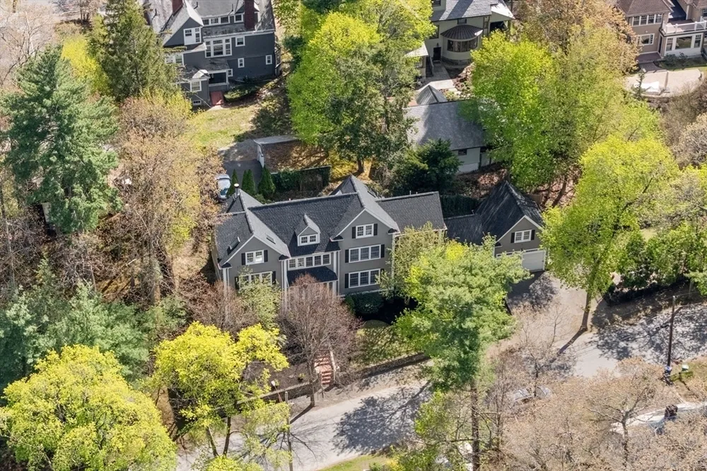 110 Avalon Rd, Newton, MA 02468