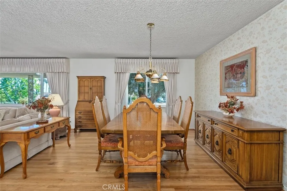 807 Dorothy Ln, Fullerton, CA 92831