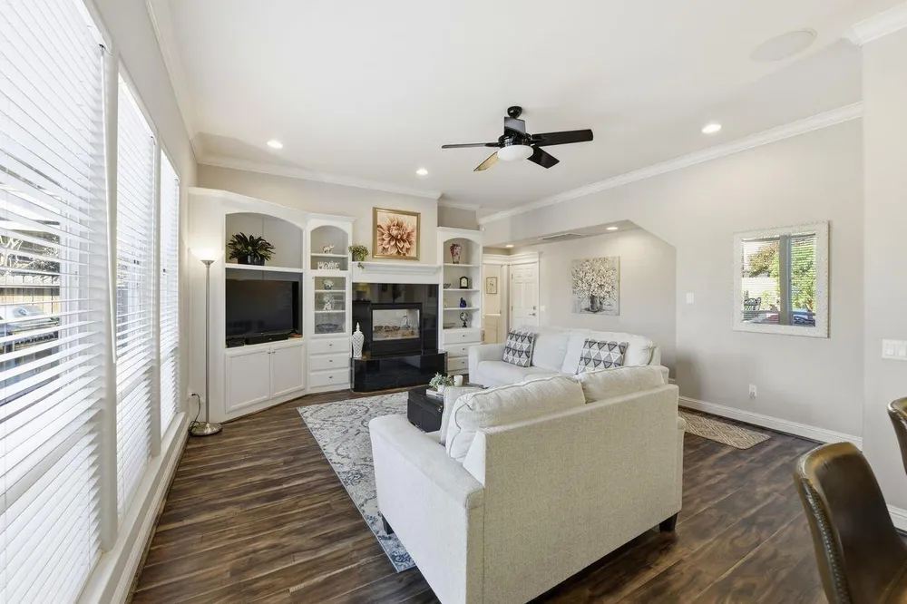 5326 Flyway Dr, Fair Oaks, CA 95628