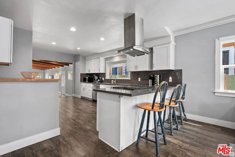 1627 W 38th St, South Los Angeles, CA 90062
