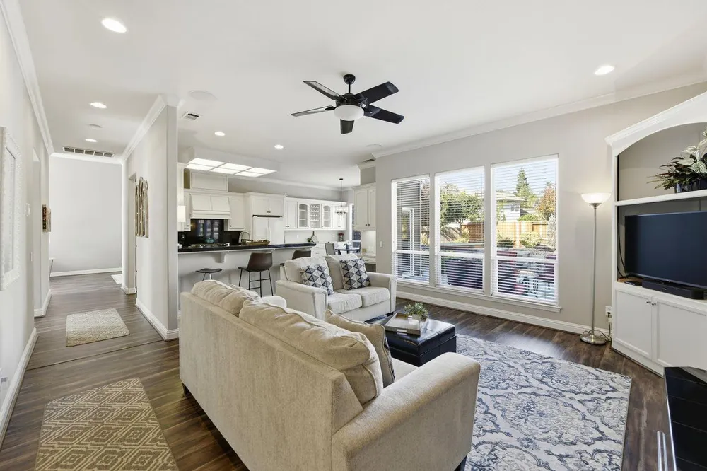 5326 Flyway Dr, Fair Oaks, CA 95628