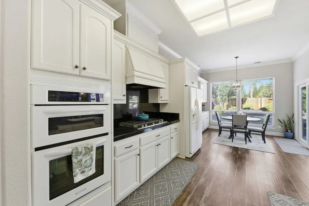 5326 Flyway Dr, Fair Oaks, CA 95628