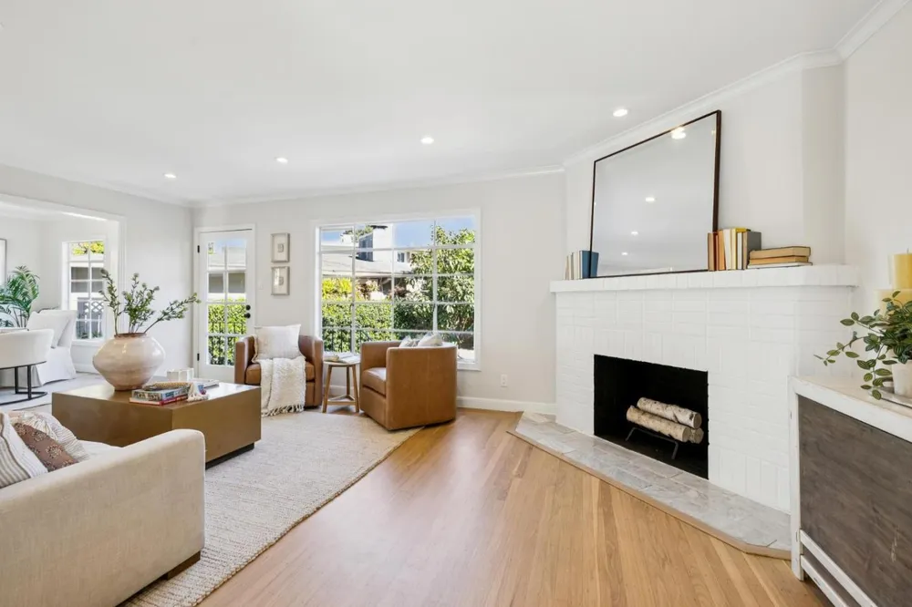 22 De Sabla Rd, San Mateo, CA 94402