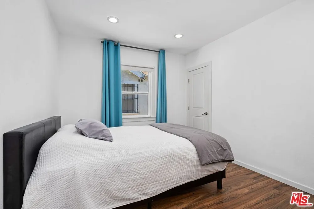 1627 W 38th St, South Los Angeles, CA 90062