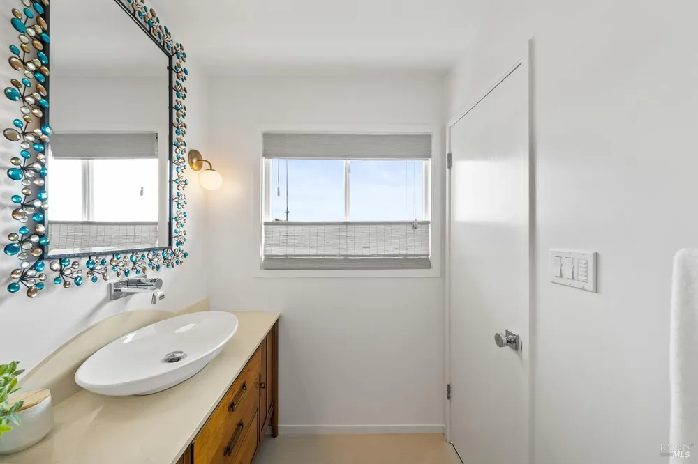359 Via la Cumbre, Greenbrae, CA 94904