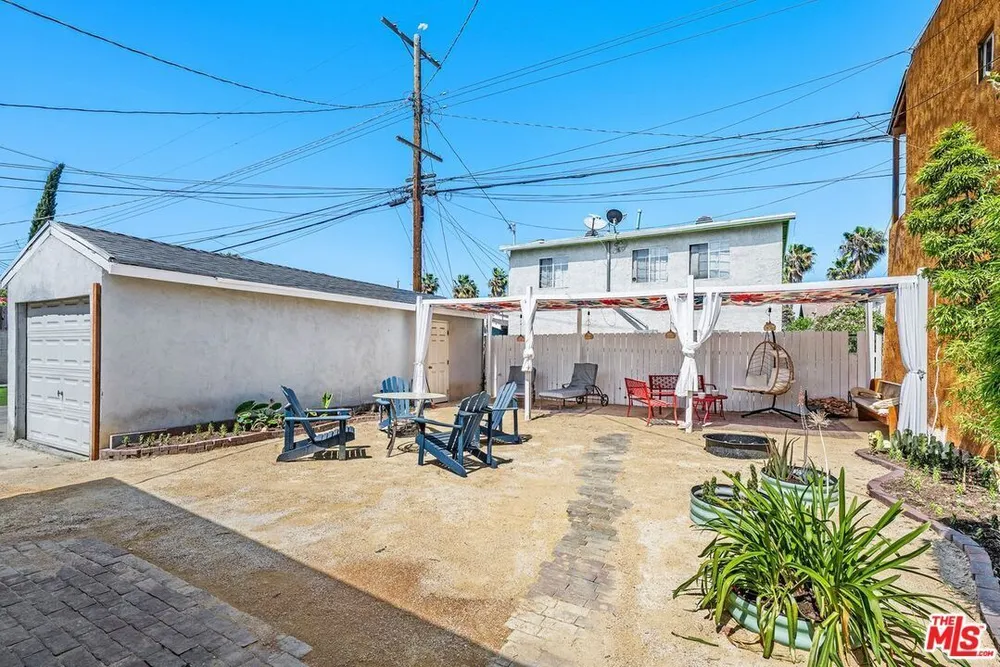 1627 W 38th St, South Los Angeles, CA 90062