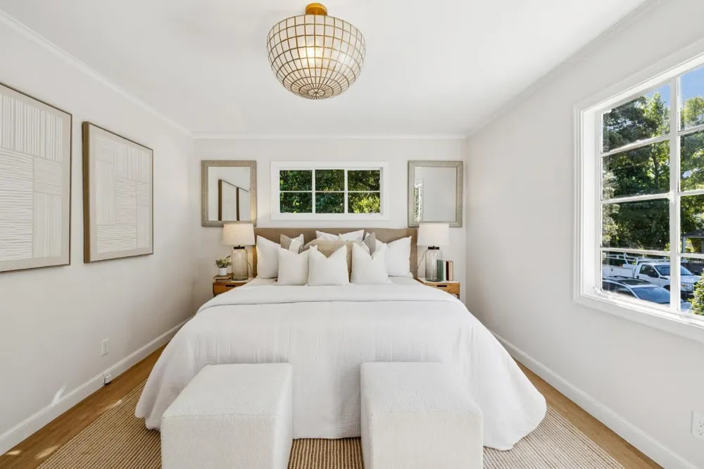 22 De Sabla Rd, San Mateo, CA 94402