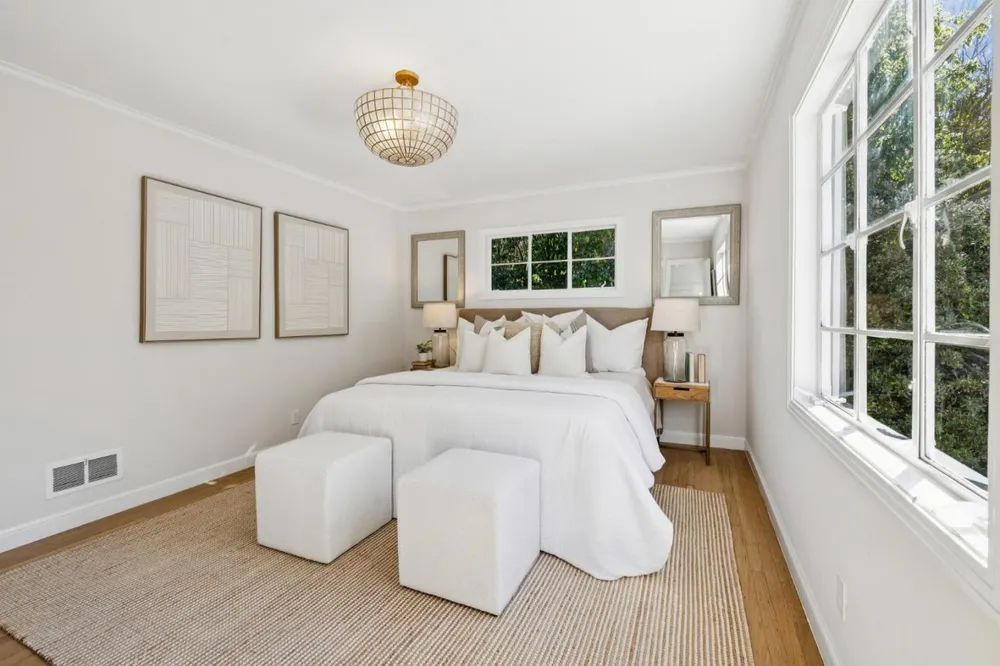 22 De Sabla Rd, San Mateo, CA 94402