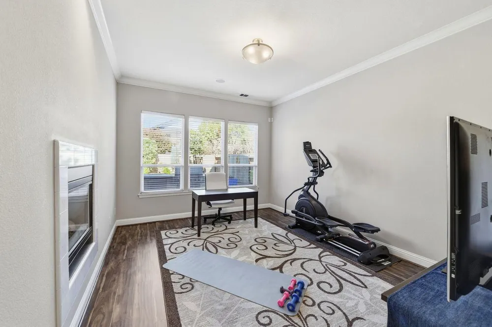 5326 Flyway Dr, Fair Oaks, CA 95628