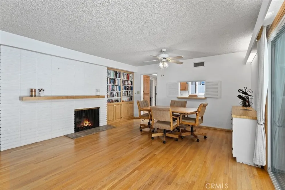 807 Dorothy Ln, Fullerton, CA 92831