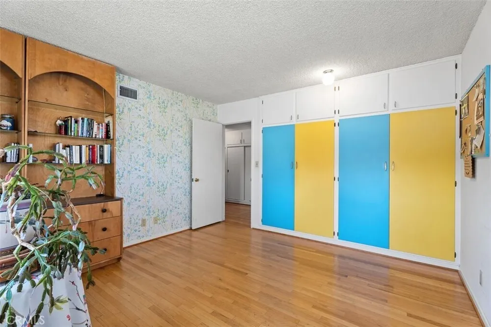 807 Dorothy Ln, Fullerton, CA 92831