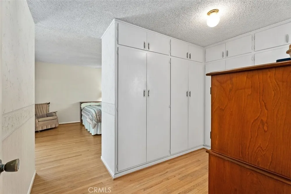 807 Dorothy Ln, Fullerton, CA 92831