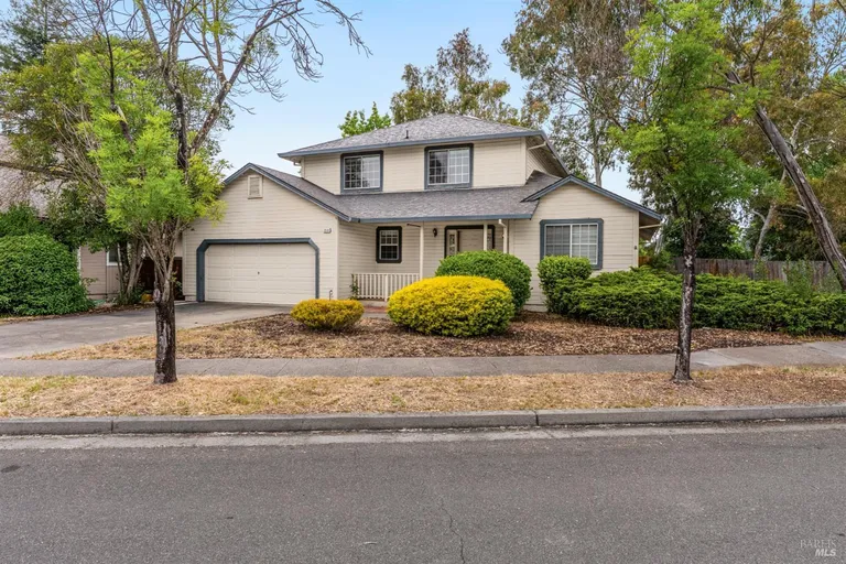 2319 Jennings Ave, Santa Rosa, CA 95401