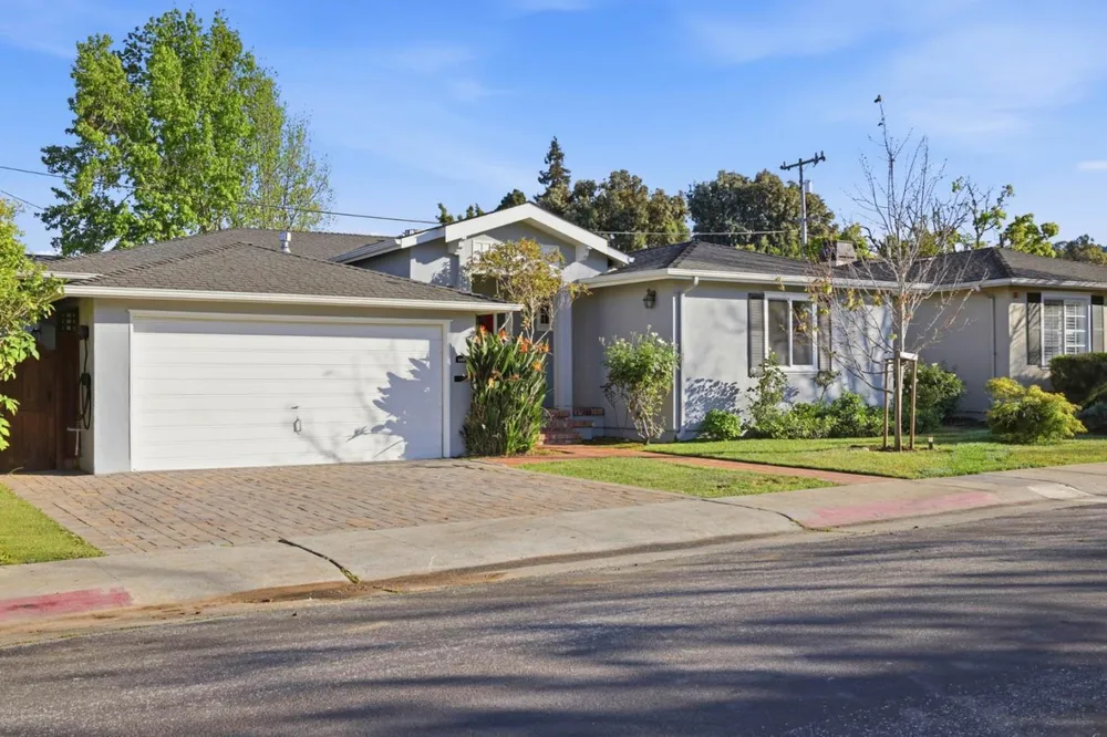105 Louise Ln, San Mateo, CA 94403-3348