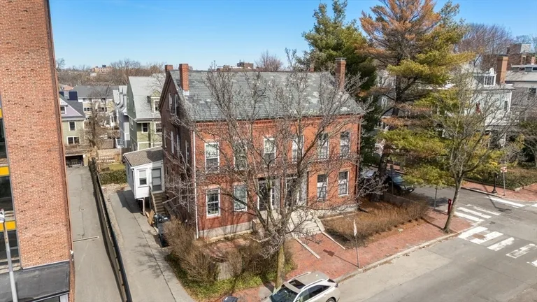 343 Harvard St, Cambridge, MA 02139