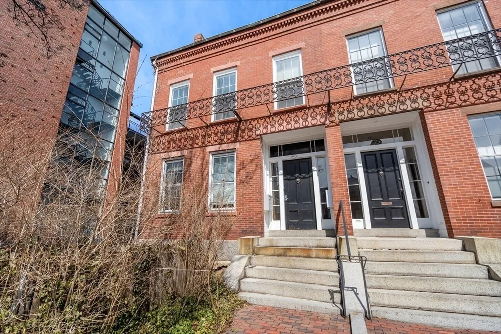 343 Harvard St, Cambridge, MA 02139
