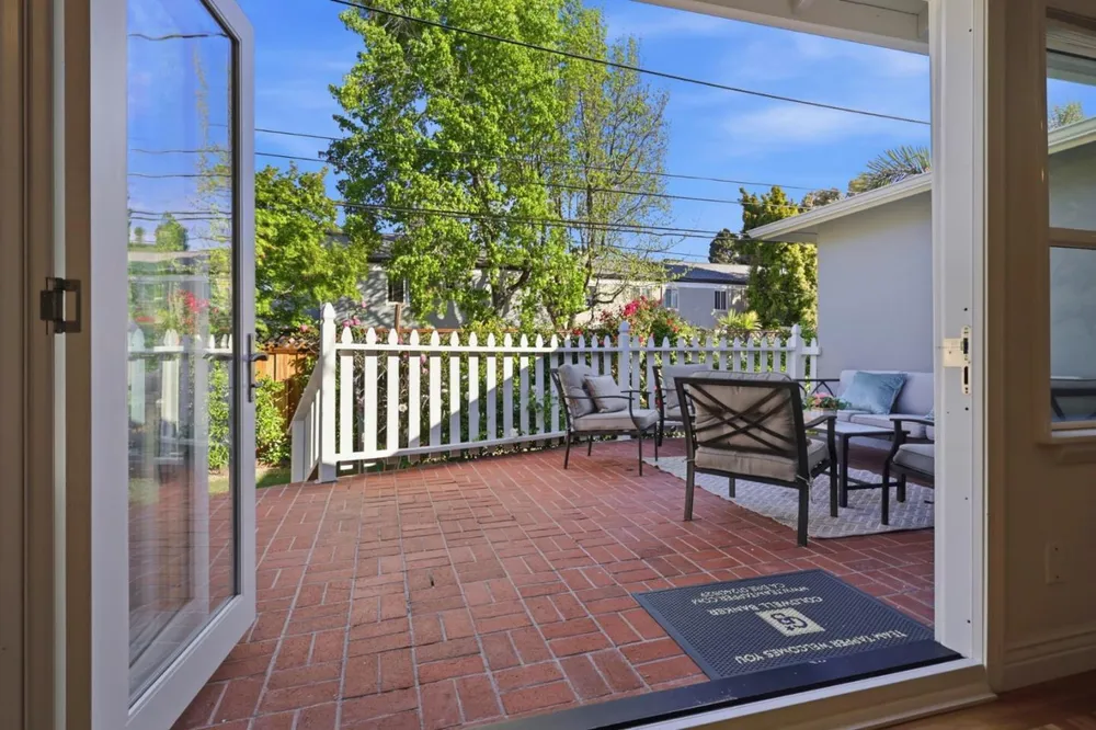 105 Louise Ln, San Mateo, CA 94403-3348