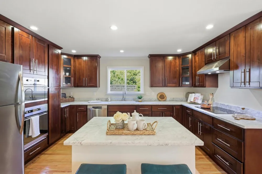 105 Louise Ln, San Mateo, CA 94403-3348
