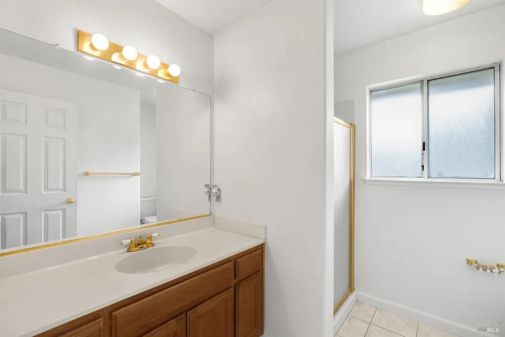 2319 Jennings Ave, Santa Rosa, CA 95401