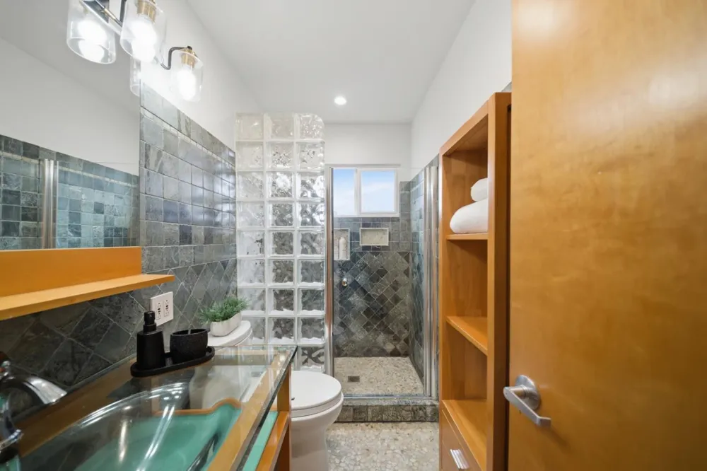 1159 Barcelona Dr, Pacifica, CA 94044