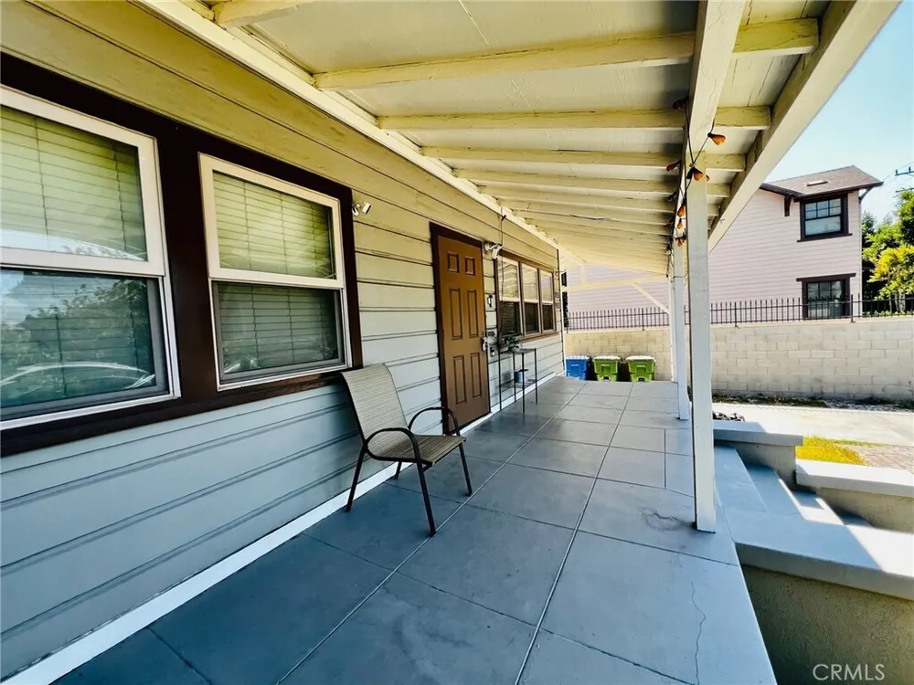 915 W 21st St, South Los Angeles, CA 90007