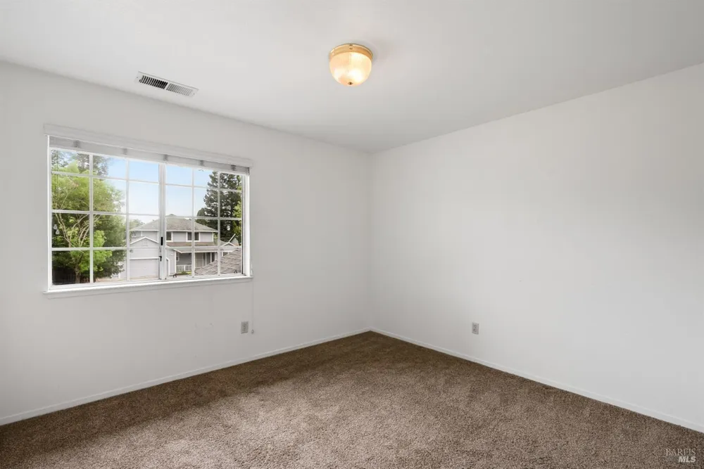 2319 Jennings Ave, Santa Rosa, CA 95401