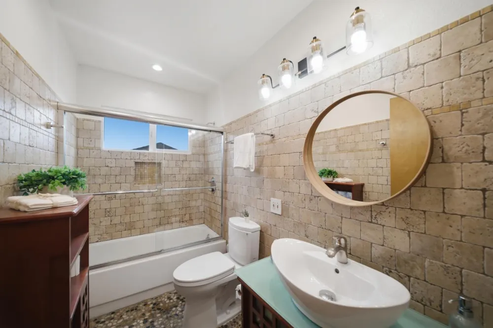 1159 Barcelona Dr, Pacifica, CA 94044