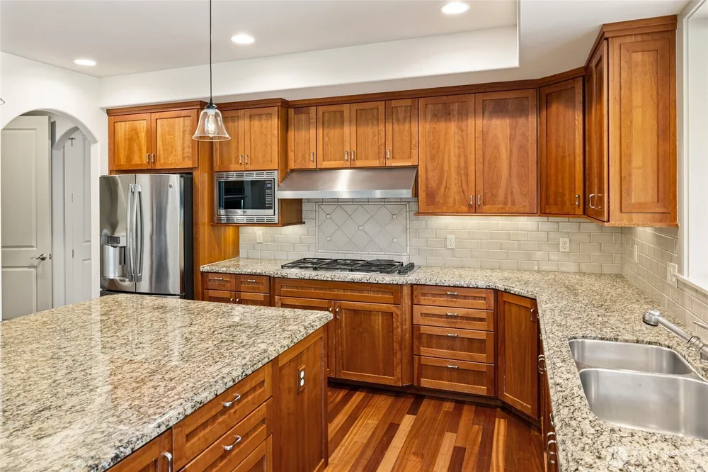 11810 SE 290th Pl, Auburn, WA 98092