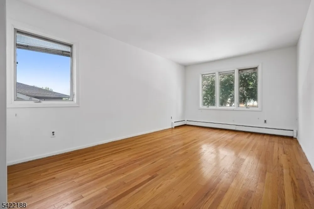 96 Harrison Ave, Roseland, NJ 07068