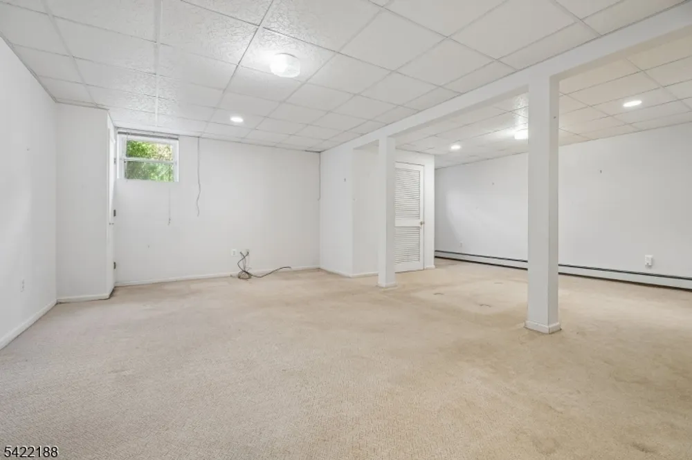 96 Harrison Ave, Roseland, NJ 07068