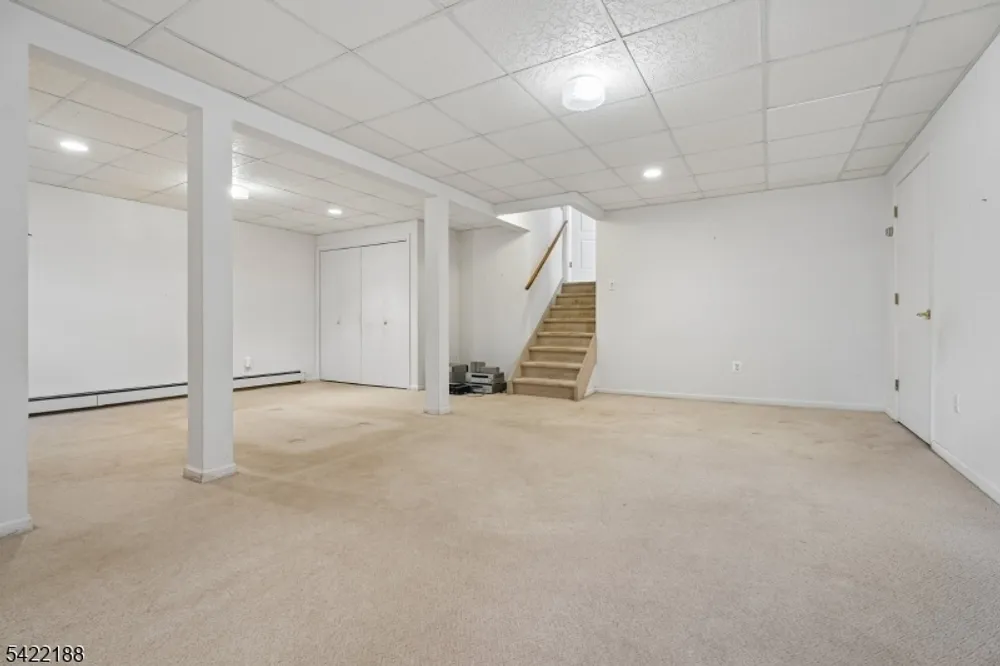 96 Harrison Ave, Roseland, NJ 07068