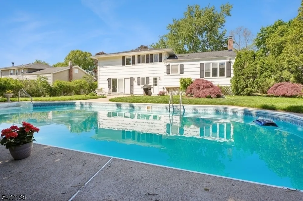 96 Harrison Ave, Roseland, NJ 07068