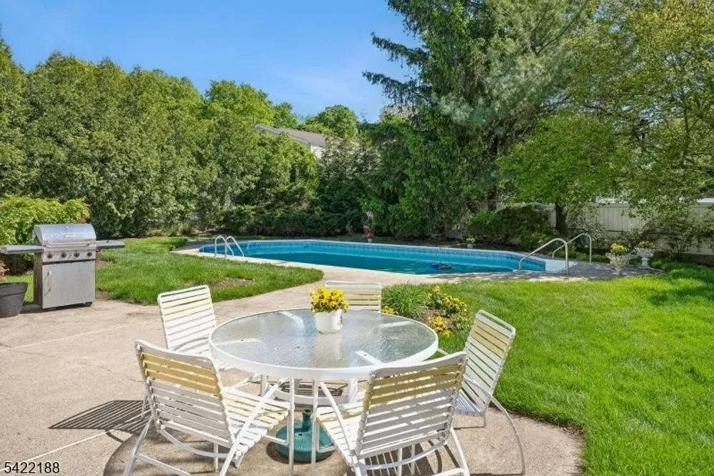 96 Harrison Ave, Roseland, NJ 07068